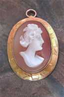 Hand carved Edwardian circa 1920-1930 shell. Tested 10K+ Yellow Gold Brooch/Pendant.