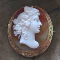 Hand carved & signed Victorian Classic Bacchante shell. Unmarked/Tested 9K+ Gold Brooch circa 1860 - 1880.