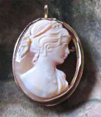 Modern Superiorly hand carved & traced Carnelian shell Beauty Hallmarked 14K Yellow Gold Brooch/Pendant.