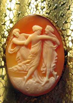 Wonderful Antique circa 1910, marked 14K Yellow Gold and Carnelian Shell cameo brooch/pendant the Three Graces