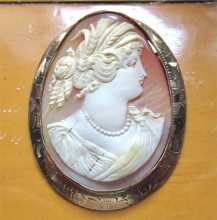 Circa 1890-1910 carved/signed shell - Ceres Goddess of Fertility. Tested by jeweler Great Big 14K Yellow Gold etched Brooch.