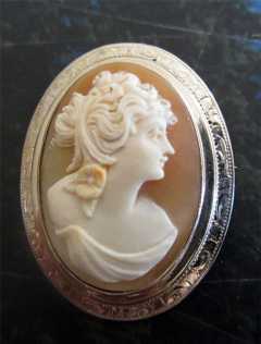 Almost Museum Quality Art Deco Carnelian Shell marked 14K White Gold High Relief Cameo Brooch