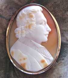 Antique museum quality shell carved portrait circa 1880th Big Unmarked 14K Yellow Gold brooch.