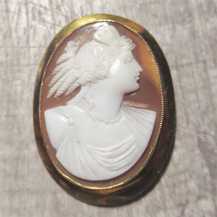 Edwardian carved and signed shell - Psyche Goddess of Soul. Circa 1910th Antique tested 14K Yellow Gold classic Brooch.