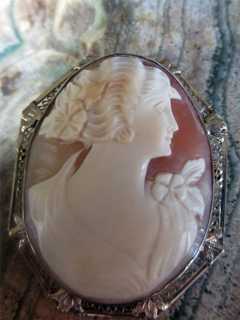 Estate 14K marked White Gold Art Deco circa 1925 Filigree Cameo Brooch/Pendant