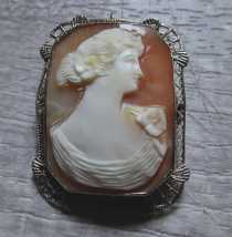 Hand carved shell - Young woman circa 1920th - 1930th. Hallmarked 14K White Gold Filigree Brooch/Pendant.