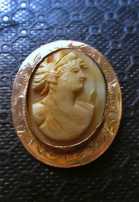 Hand carved Edwardian Goddess Ceres circa 1910th. Hallmarked 10K Yellow Gold Brooch (no pin).