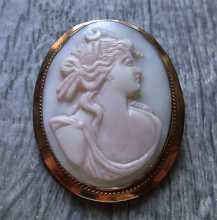 Quality hand carved Coral Stone - Diana Goddess of Youth circa 1910 Victorian/Edwardian tested 10K+ Yellow Gold Brooch/Pendant