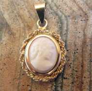 14K Yellow Gold marked carved Angel Skin Cameo Rosanna Jewelry Pendant