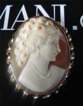 Beautifully carved marked 10K Yellow Gold Carnelian Shell Cameo Brooch Circa 1940.