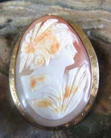Huge marked 10K Yellow Gold Frame - Ceres Roman Goddess Highest Quality Late Victorian Cameo Pin/Pendant
