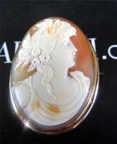 Big Classic Carnelian Shell Beauty Cameo circa 1910 Brooch/Pendant unmarked 14K Yellow Gold