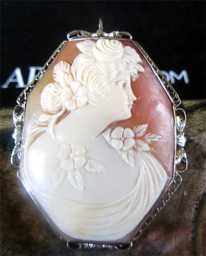 Large 14K marked White Gold Art Deco circa 1925. Filigree Bezel Brooch/Pendant Cameo
