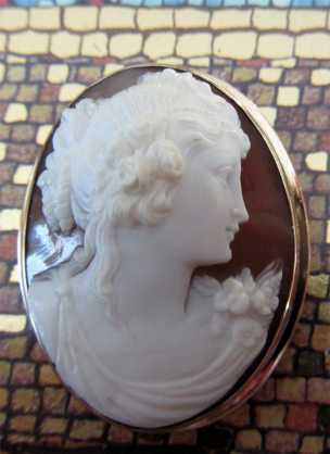 Vintage Antique Cameo Sardonic carved Shell 14K Gold. Museum Quality