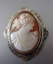 Beauty Cameo Brooch Marked 10K White Gold. Yearly 1930th