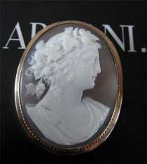 Museum Quality Sardonyx Shell deep relief image of Bacchante 14K Unmarked (or higher) Yellow Gold Brooch Circa 1880