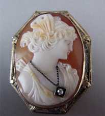 Superior Quality 14K White Gold Art Deco image of Psyche. Filigree Bezel Pendant (missing bail) Cameo circa 1925.