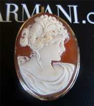 Beautifully Carved Carnelian Shell Marked 14K Yellow Gold Cameo Brooch/Pendant