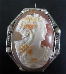 3 colors Quality 14K White Gold Filigree Bezel. Image of Bacchante Brooch/Pendant Cameo circa 1920.