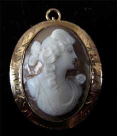 Art Deco Carnelian Cameo 10K Yellow Gold Frame Brooch, carved circa 1890