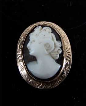 Tested 10K Gold circa 1930th Hand Carved Sardonyx Shell Cameo