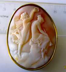 Museum Quality Antique tested Solid 18K Gold High Relief Psyche crowning Muse Cameo Pin Brooch, circa 1910