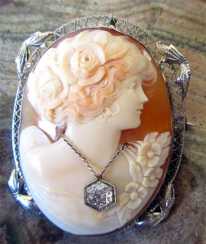 Beautiful Museum Quality 14K White Gold Brooch/Pendant with the huge Diamond. Filigree Bezel Pendant Cameo circa 1935.