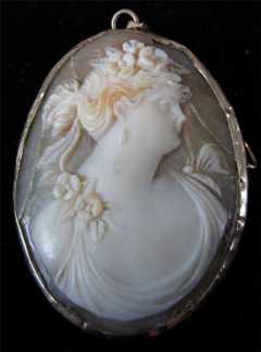 Austra-Hungerian Empire Classic 18K ( tested) Pendant Circa 1880. Cameo Firm & Classy, but some damages