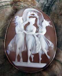 Big 3 Graces marked solid 10K Gold Cameo Brooch circa 1880