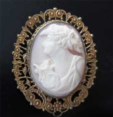 Victorian Carved Pink Angel Skin Coral Or Conch Shell Solid 9k Gold Filigree Cameo Brooch circa 1890
