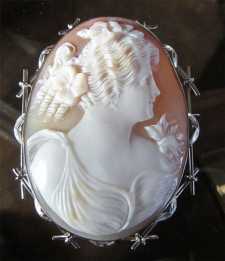 Art Deco estate Museum Quality Light shell circa 1925 Marked filigree 14K White Gold Brooch/Pendant