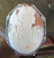 Art Deco Museum Quality Huge Light shell, signed by the Artist Circa 1925 marked filigree 14K White Gold Brooch/Pendant