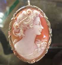 Superior Quality deep reliefs Carved Carnelian Shell. Marked 14K Yellow Gold Brooch/Pendant Cameo