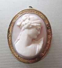 Helen of Troy Angel Skin Coral stone circa 1910 Marked 10K Yellow Gold pin Brooch/Pendant.