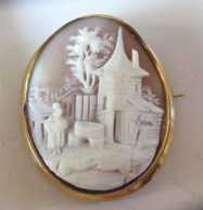 Superior Quality Victorian Pastoral Scene Light Sardonyx Shell circa 1880 Unmarked 10K (at least) Yellow Gold Brooch with Gold rope around