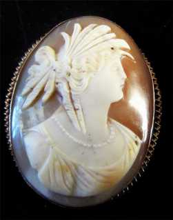 Early Art Deco Carnelian Cameo 10K Yellow Gold Frame Brooch, carved circa 1895