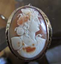 Psyche - goddess of the soul in Greek mythology. Quality from 1890th Carnelian Shell in marked 10K Yellow Gold Cameo Brooch/Pendant.