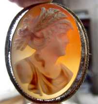 Fertility Goddess Ceres - 3 colors Carnelian shell circa 1910 Marked 14K Yellow Gold Brooch/Pendant (newer pin)