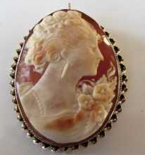 Young woman portrait from 1930th - Hand carved Carnelian shell Marked 10K Yellow Gold Brooch/Pendant.