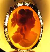Nice girl from 1920th - Carnelian shell carved Marked 14K White Gold Brooch/Pendant.