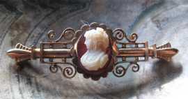 Circa 1880- 1910 Gold Carved Agate Filigree Brooch Pin Unmarked but tested 10K Yellow/Rose Gold