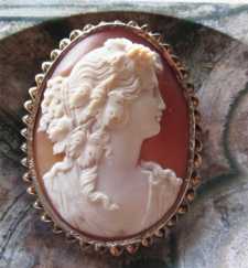 Big Museum Quality Bacchante head circa 1915 Carnelian shell Unmarked but tested as 14K Yellow Gold Cameo Brooch