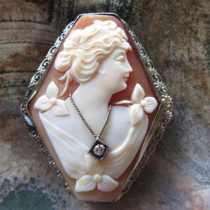 Great Carnelian shell with diamond - classically carved vintage Superior quality 14K Marked White Gold Brooch/Pendant