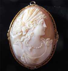 Roman Goddess Ceres circa 1915 Carnelian shell marked 10K Yellow Gold Cameo filigree Big Brooch Pendant