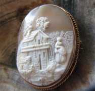 Quality Victorian landscape Light Sardonyx Shell circa 1890 Big marked 9K Yellow Gold Brooch