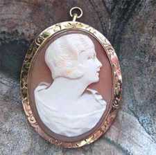 Antique 1910’s - 1920’s shell cameo-at least 10K Yellow Gold bezel Hand painted sacred heart on back pendant/brooch