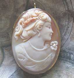 Certified Tore Del Greco 18k (750) solid gold Modern beautiful cameo brooch/pendant