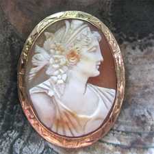 Edwardian Circa 1910 High Quality carved Roman Goddess Ceres Marked solid 10K Yellow Gold brooch.