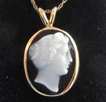 Black & White carved Classic Agate hard stone profile from 1910th Marked 14K Yellow Gold pendant & 14K Yellow Gold chain