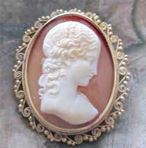 Antique Museum Quality Signed by the Artist shell carved circa 1885 Unmarked (tested) filigree 15K Yellow Gold Brooch/Pendant.
